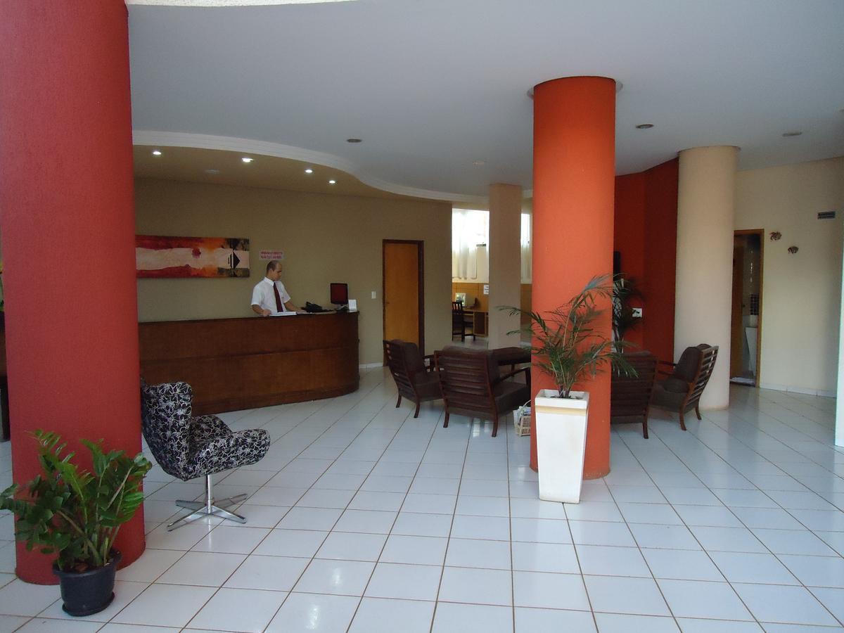 Colorado Plaza Hotel Rio Verde Exterior foto
